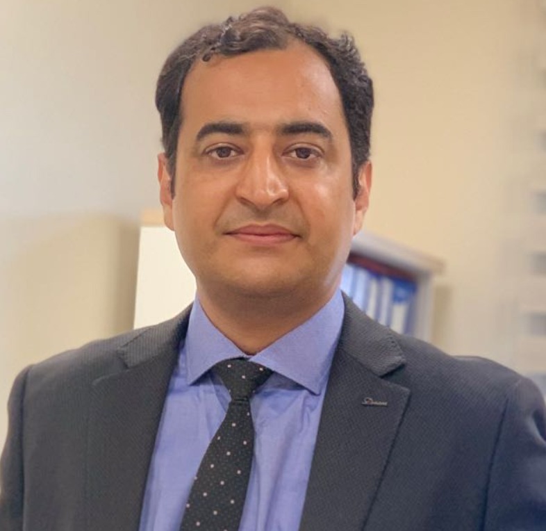 dr. adnan khaliq king inetnational hospital and swat medical complex neurosurgeon